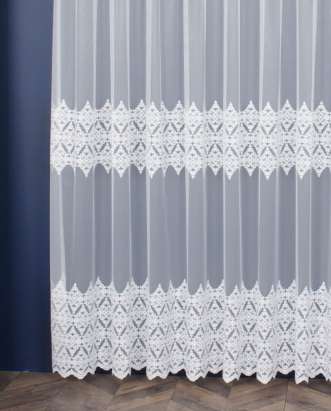 Firanka haftowana 13505  wys.250 cm x 3 m szer uszyta